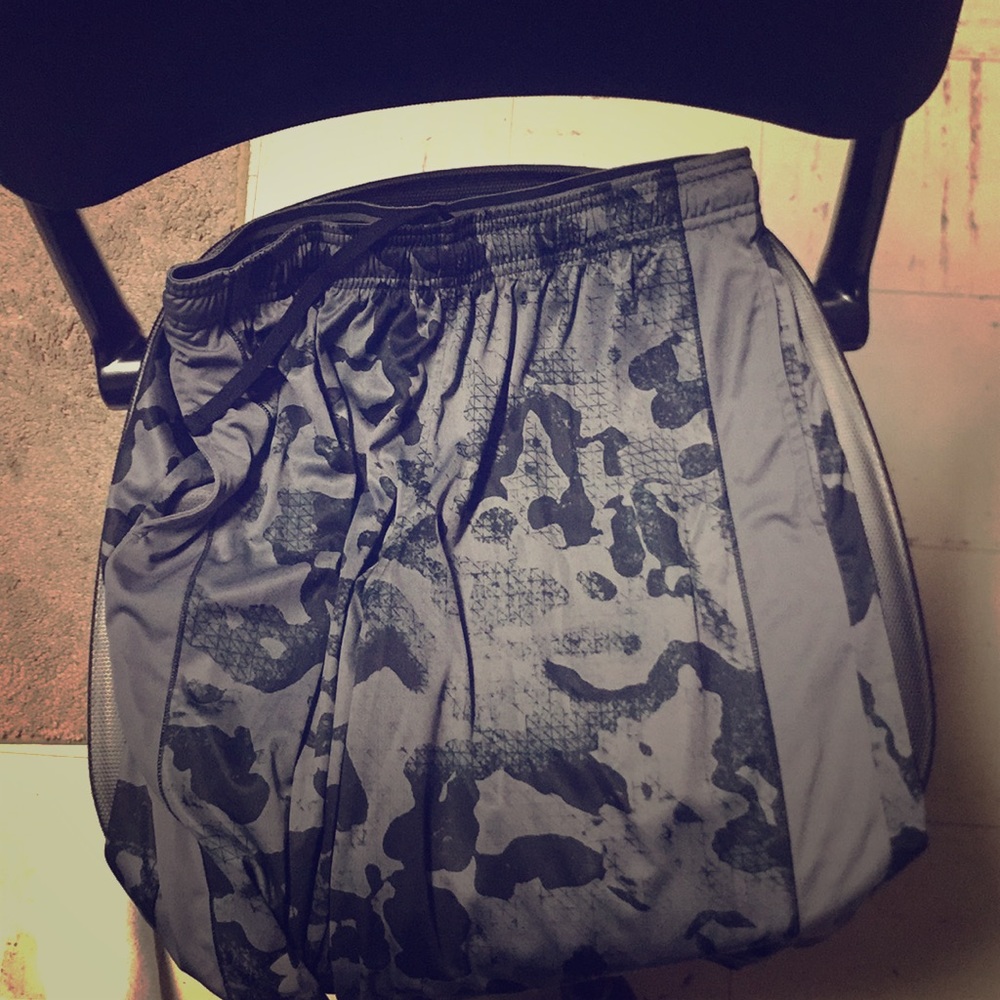 Under armor camo shorts